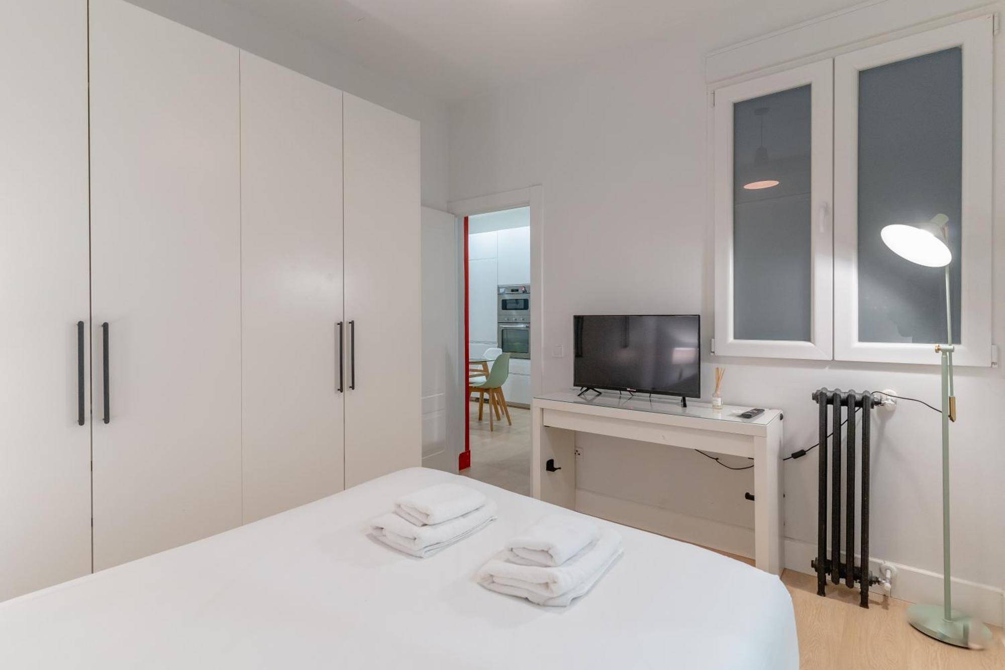 Cozy And Central-1Bd 1Bth- Cortes Apartment Madrid Luaran gambar
