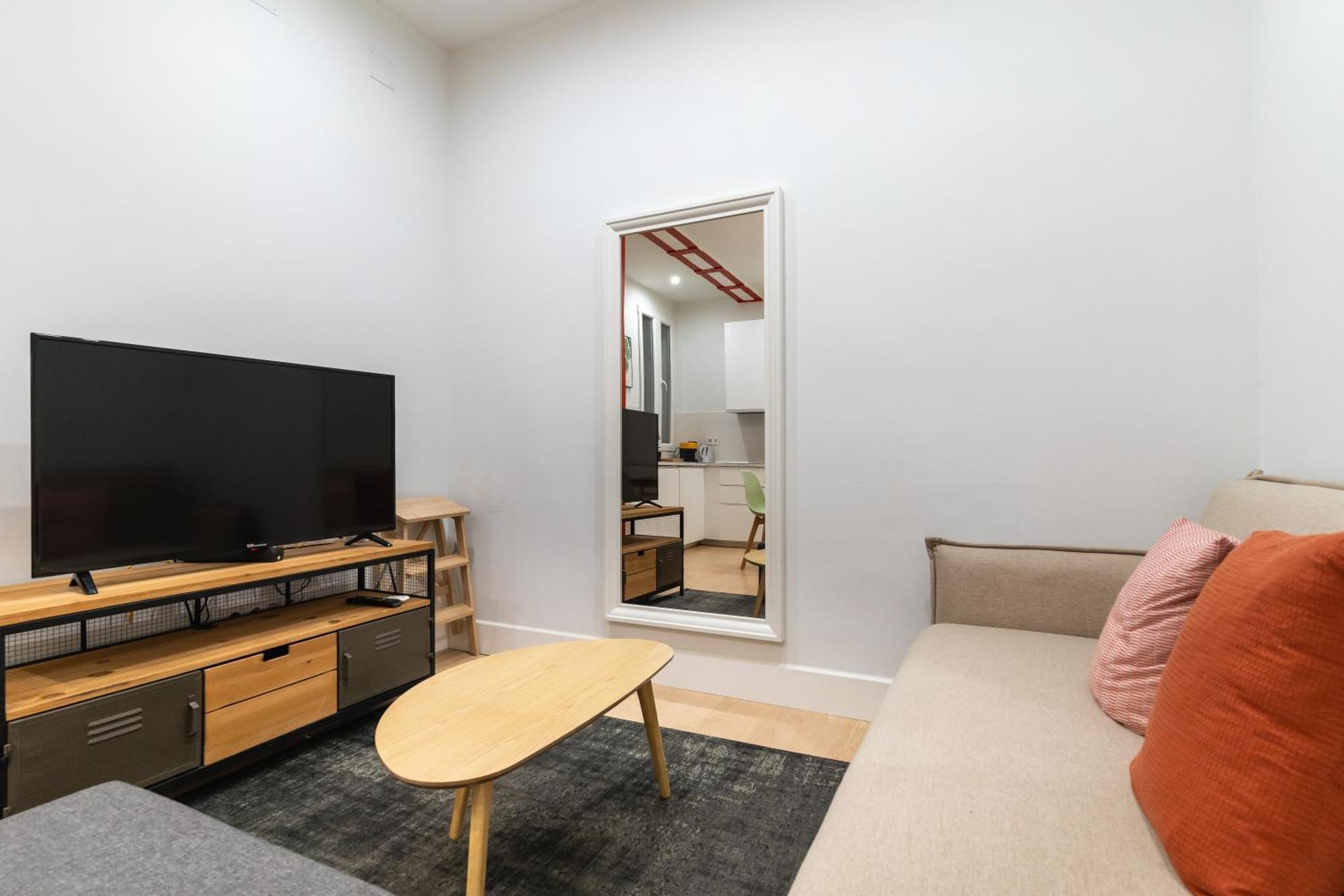 Cozy And Central-1Bd 1Bth- Cortes Apartment Madrid Luaran gambar